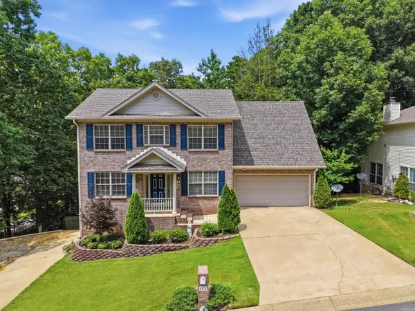 1124 River Oaks Dr, Benton, AR 72019