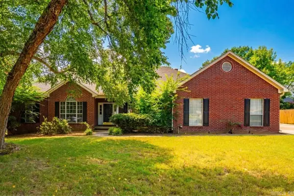 3255 Chrysler Cove, Conway, AR 72034