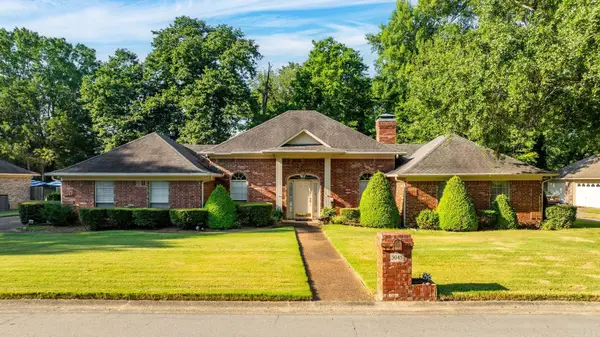3045 St Charles Drive, Conway, AR 72034