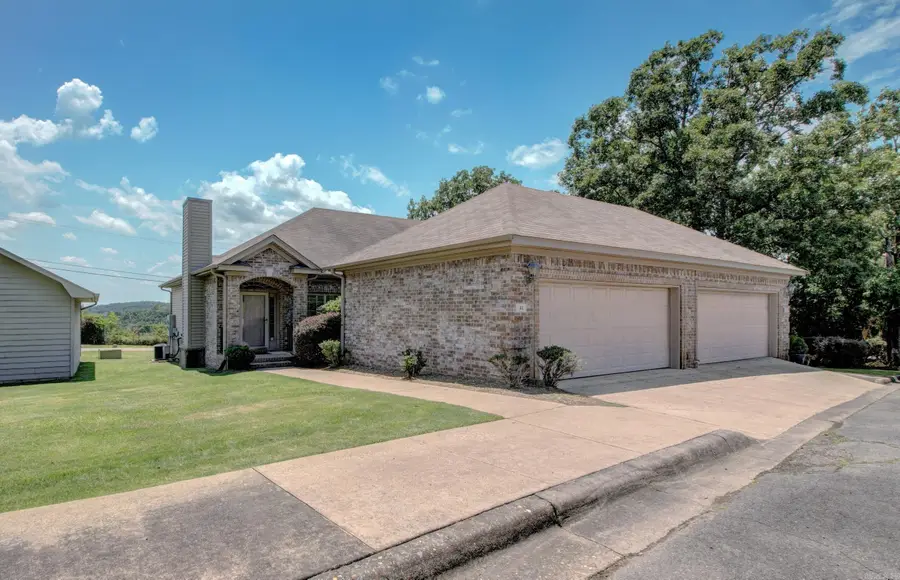 41 Reservoir Heights Drive, Little Rock, AR 72227 - #2