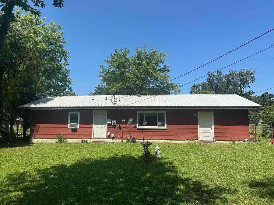 106 Turner Street, Mena, AR 71953 - #3