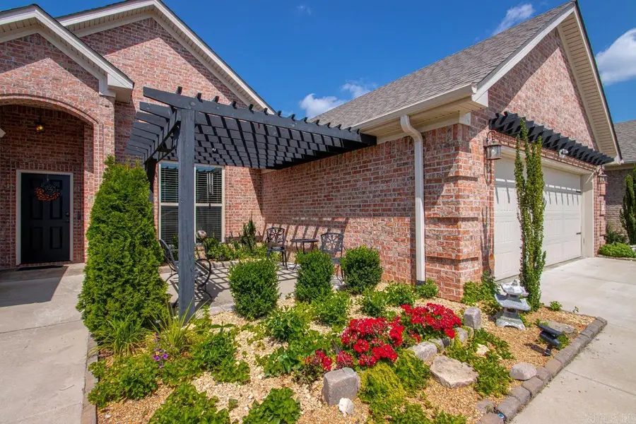 97 Pinnacle Drive, Bryant, AR 72022 - #2