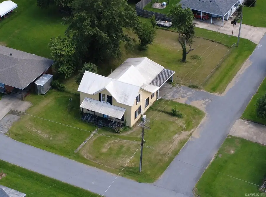 701 E 3rd Street, Carlisle, AR 72024 - #2