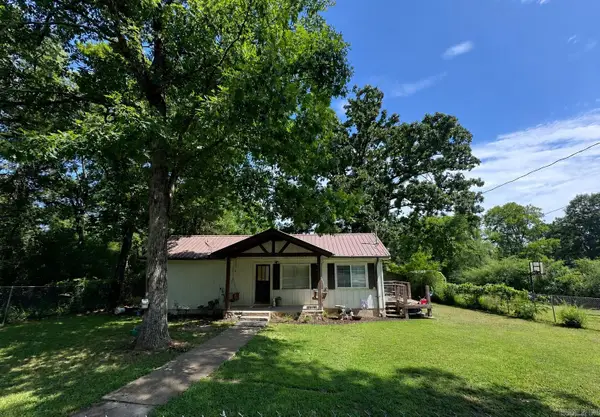 220 Grand Point Drive, Hot Springs, AR 71901