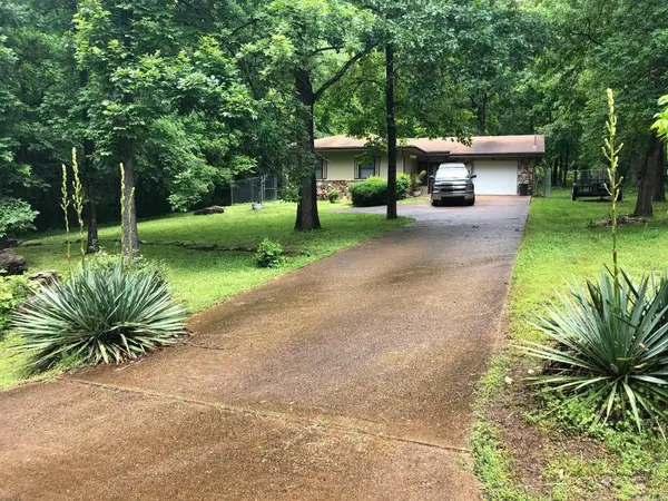 5 N Lakeshore Trace, Cherokee Village, AR 72529