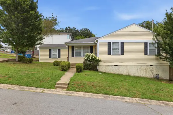 6723 Kenwood Road, Cammack Village, AR 72207