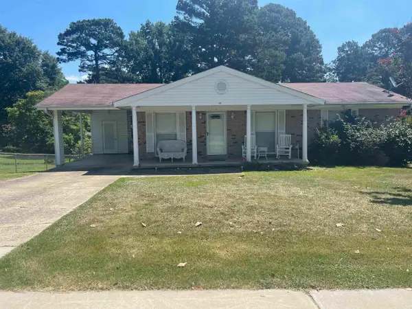 713 Newcomb Drive, Benton, AR 72015