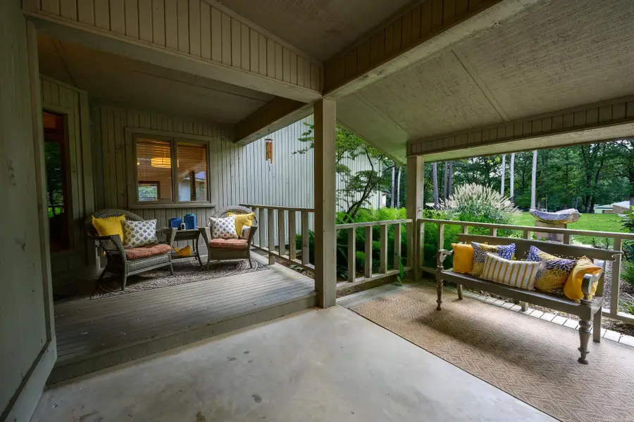 1502 S Eve St, Mena, AR 71953 - #3