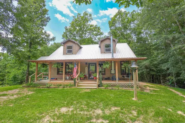 88 Oak Grove Lane, Caddo Gap, AR 71935
