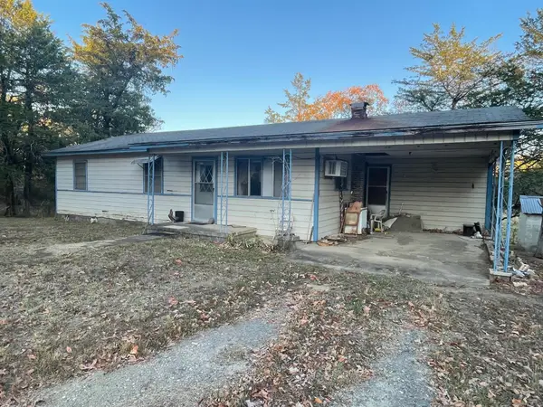 150 Polk Road 85, Mena, AR 71953