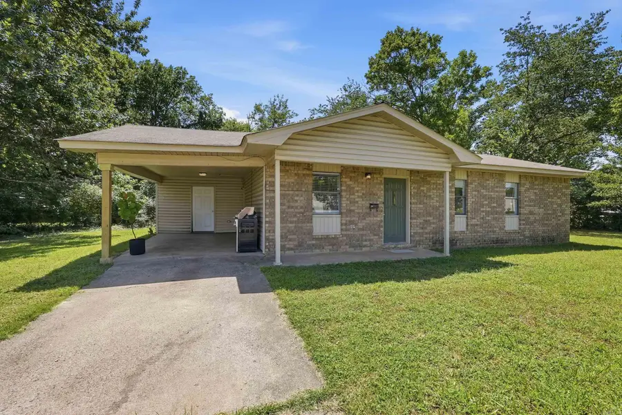 401 Durham Street, Conway, AR 72032 - #2