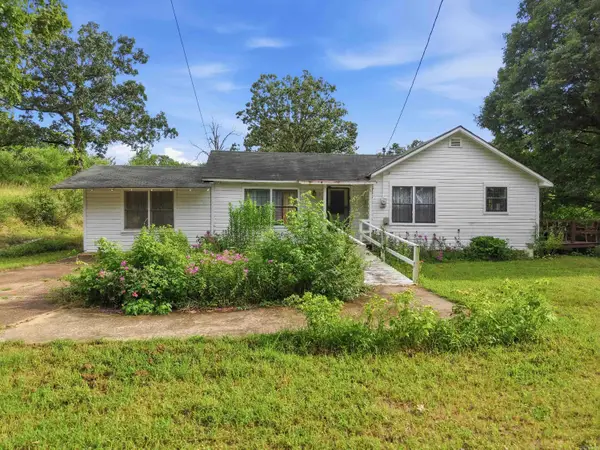 1812 Highway 16, Clinton, AR 72031
