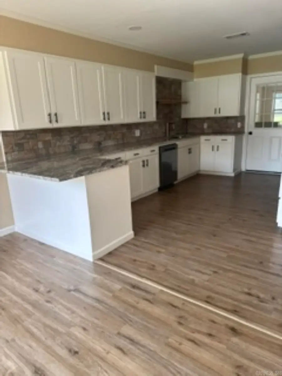 332 E Busbee St, Camden, AR 71701 - #3