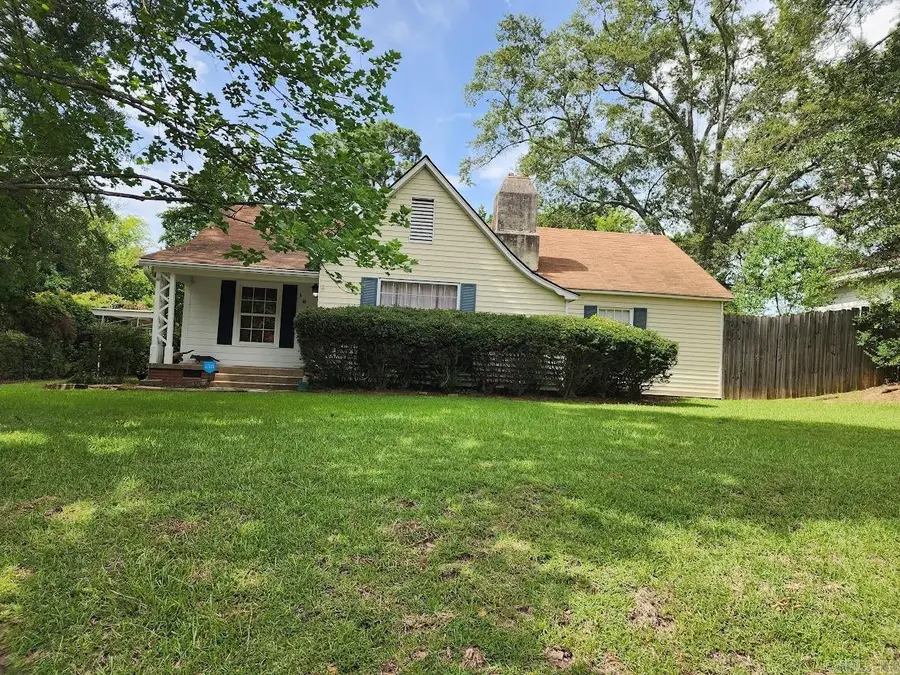 1014 W Oak St., El Dorado, AR 71730 - #2
