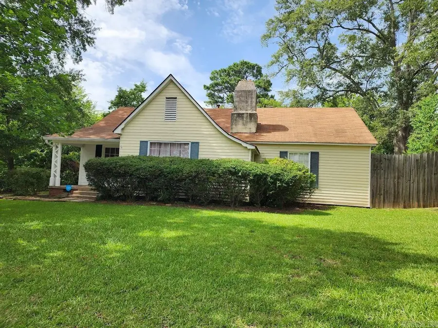 1014 W Oak St., El Dorado, AR 71730 - #3