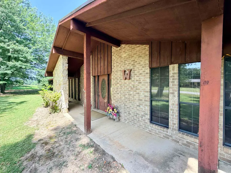1104 High Street, Winthrop, AR 71866 - #2