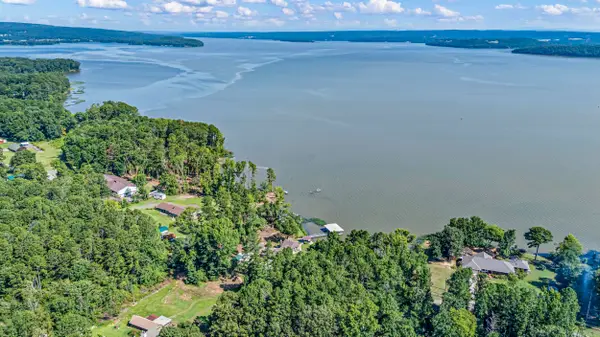 10101 Lakeshore Loop, Dardanelle, AR 72834