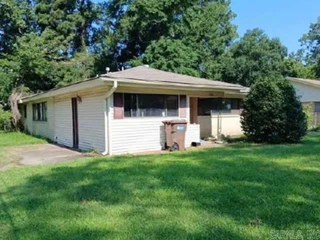 1132 Wallace Street, Malvern, AR 72104 - #2