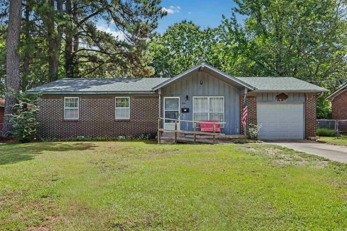 809 S Twin Cedar Drive, Clarksville, AR 72830 - #1