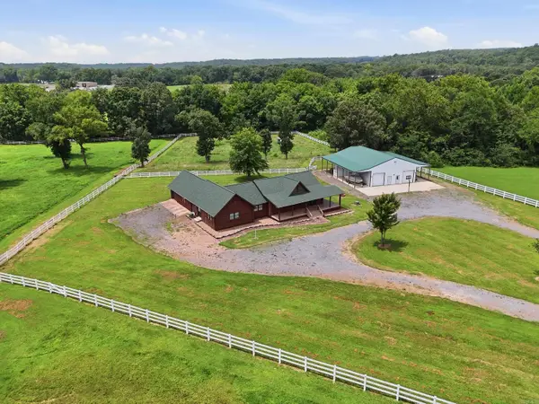379 Cottage Creek, Bee Branch, AR 72013