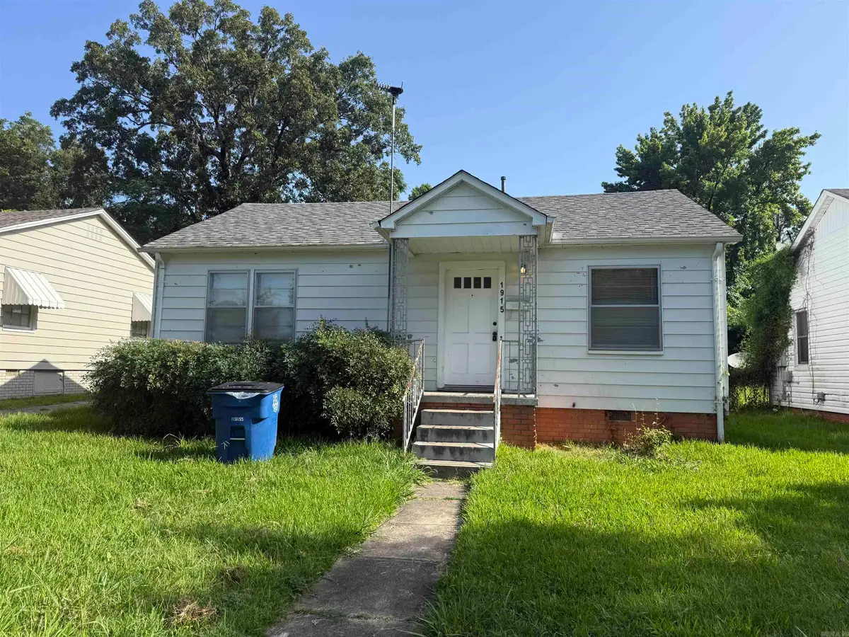 1915 W 18th Street, North Little Rock, AR 72114 - #1