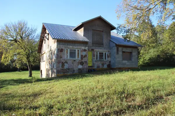315 W 4th Street, Yellville, AR 72687