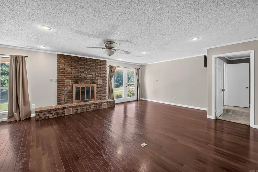 2720 Mimosa Avenue, Camden, AR 71701 - #3