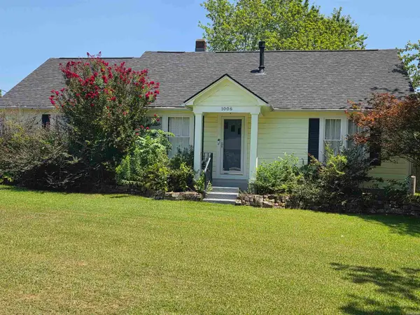 1006 Reine Street, Mena, AR 71953
