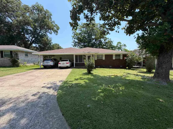 5812 Del Prado Drive, North Little Rock, AR 72118