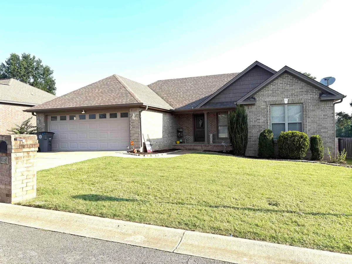 612 Sanibel Street, Searcy, AR 72143 - #1