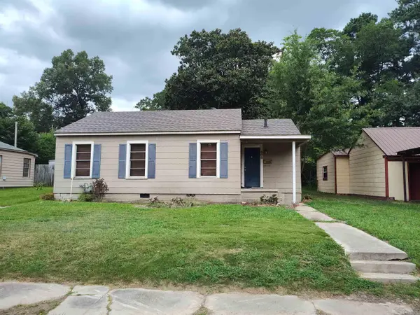 406 N Parkway Drive, El Dorado, AR 71730