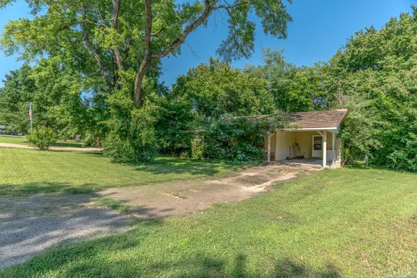1135 Meadowcrest Drive, Mountain Home, AR 72653