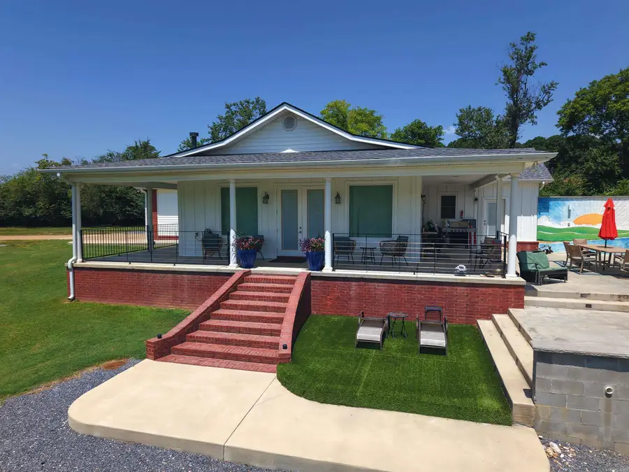 903 S 3rd Street, Glenwood, AR 71943 - #3