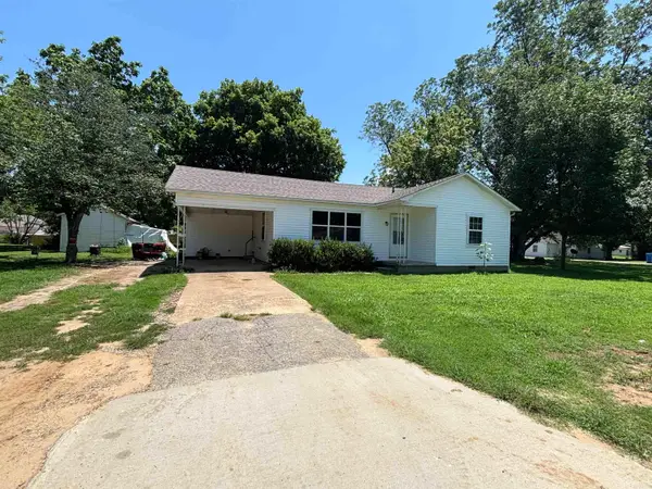 808 SW 4th Street, Corning, AR 72422