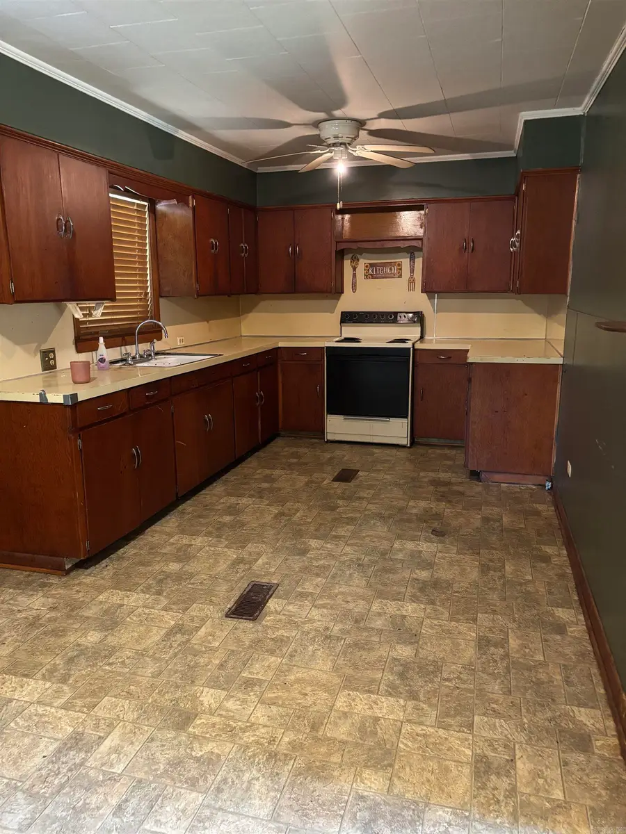 808 SW 4th Street, Corning, AR 72422 - #2