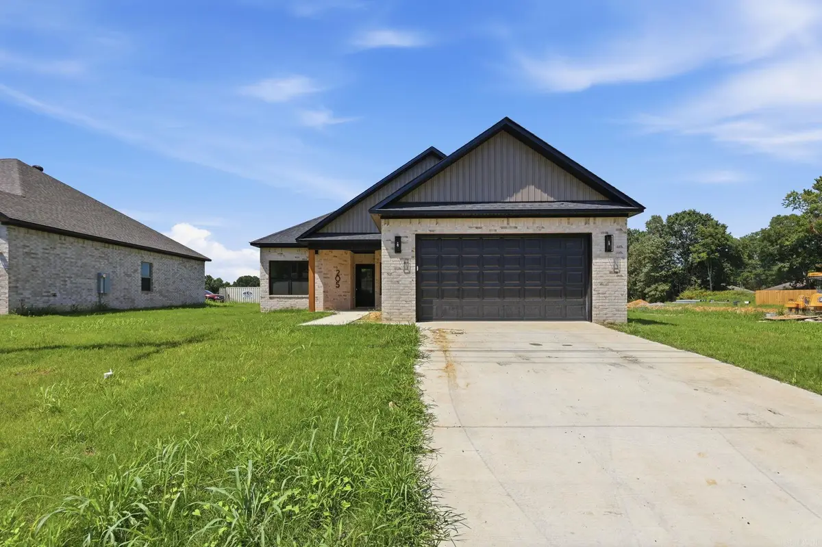 205 E Florida Street, Beebe, AR 72012 - #1