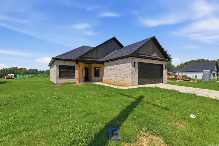 205 E Florida Street, Beebe, AR 72012 - #3