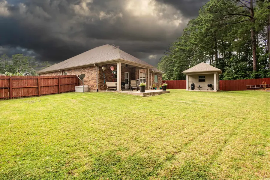 143 Waverly Cir, El Dorado, AR 71730 - #2