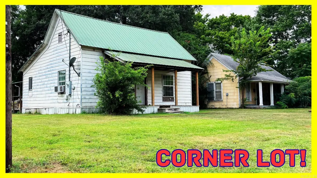 911 S Third Street, Mena, AR 71953 - #1