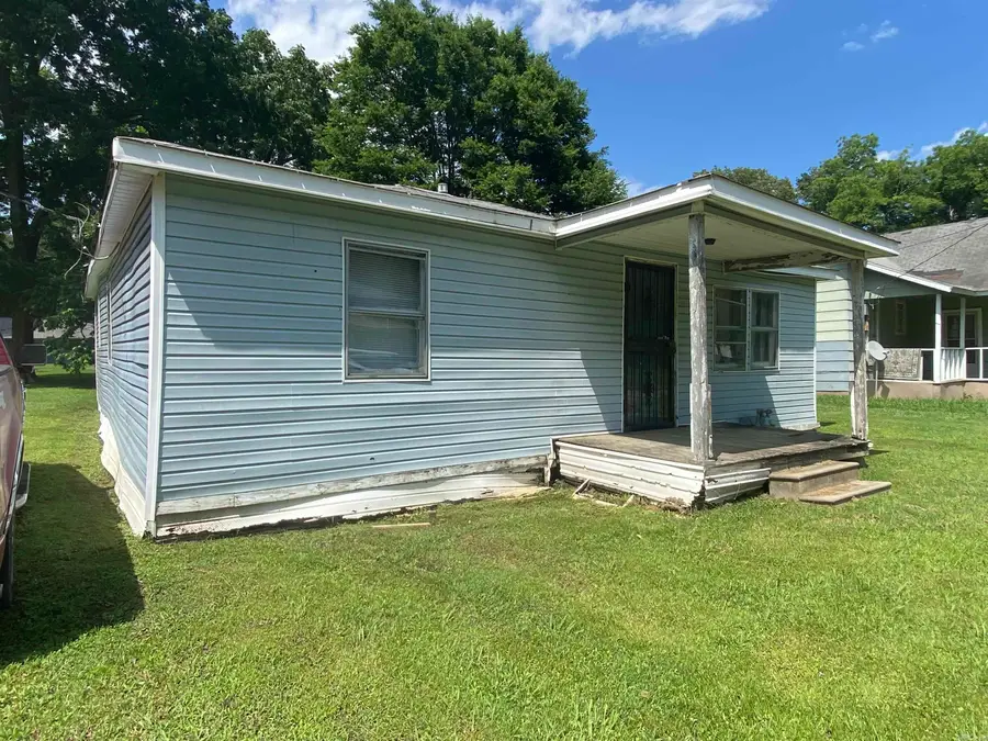 617 Walnut Street, Augusta, AR 72006 - #2