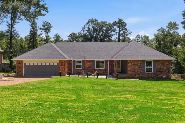 12815 Saint Charles Boulevard, Little Rock, AR 72211