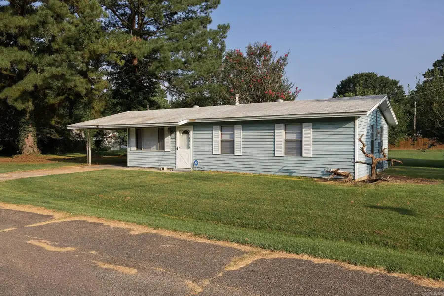 907 S 3rd St, Judsonia, AR 72081 - #3