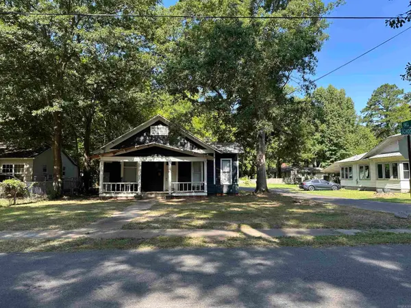 1104 School Street, Malvern, AR 72104