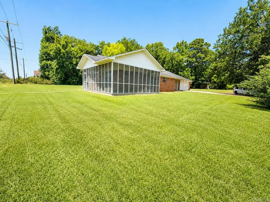 2000 Pine Street, Arkadelphia, AR 71923 - #2