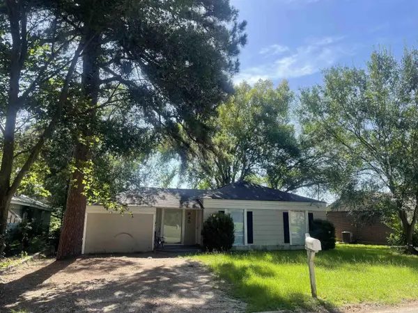 945 Guam Street, Wake Village, TX 75501