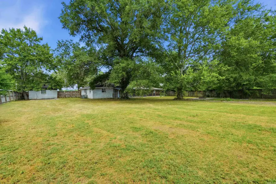225 E German Lane, Conway, AR 72032 - #3