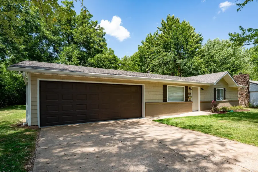 2114 Arkansas Avenue, Conway, AR 72034 - #3