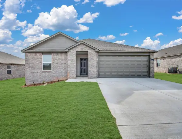 100 Preston Lane, Hensley, AR 72065