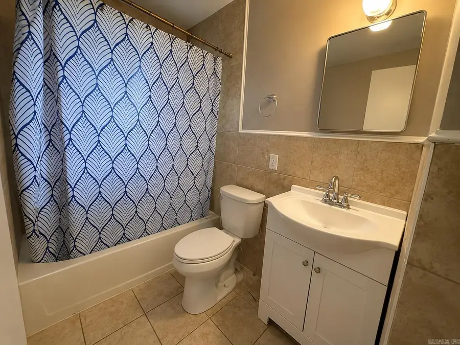 1703 Belmoor Dr., Pine Bluff, AR 71601 - #3