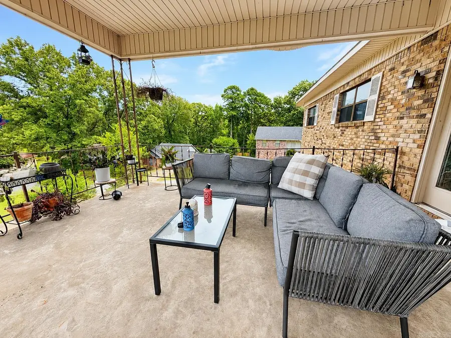 2817 Southgate Dr, Malvern, AR 72104 - #2